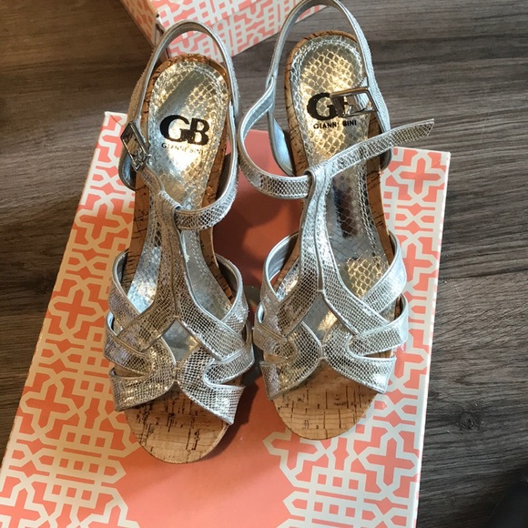Gianni Bini wedges women size 8 - Picture 1 of 5